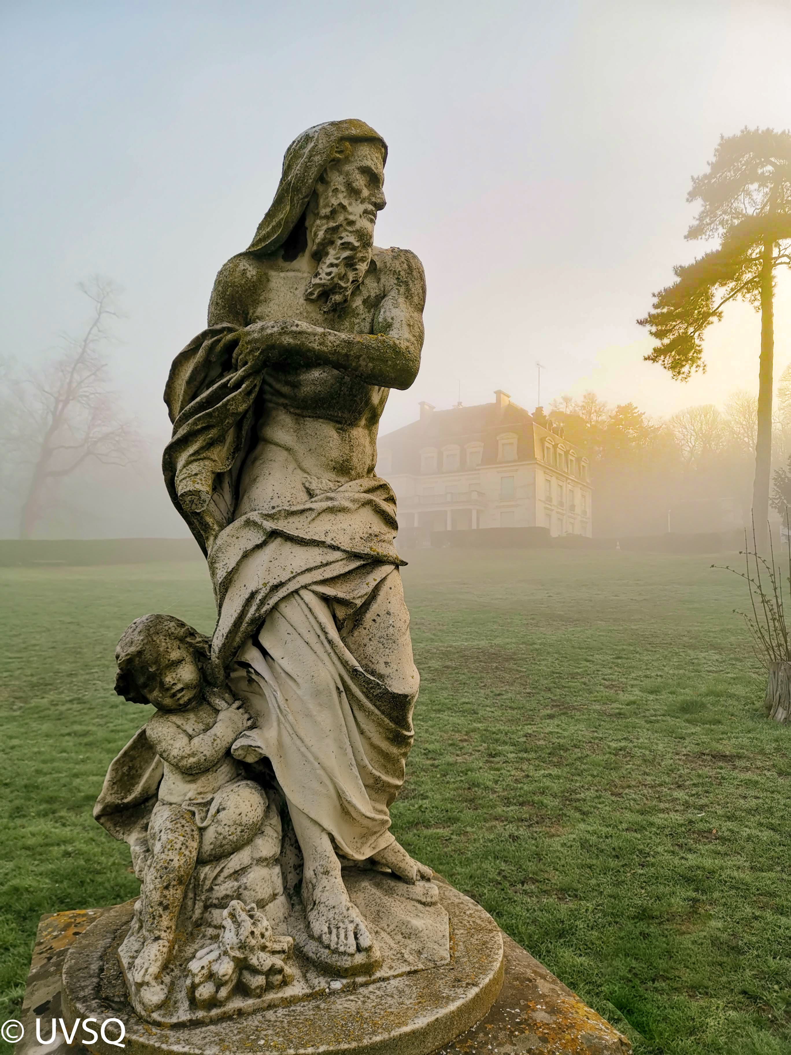 Statue l'homme et l'enfant